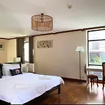 Nt Place Sukhumvit Suites